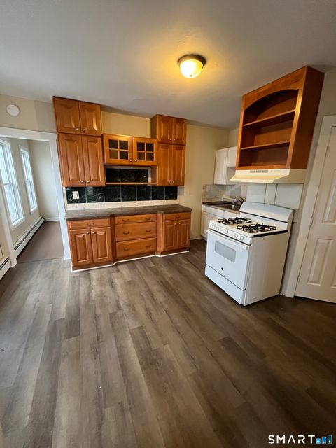 Tiny photo for 33 Dewey Street, New Britain, CT 06051 (MLS # 24145589)