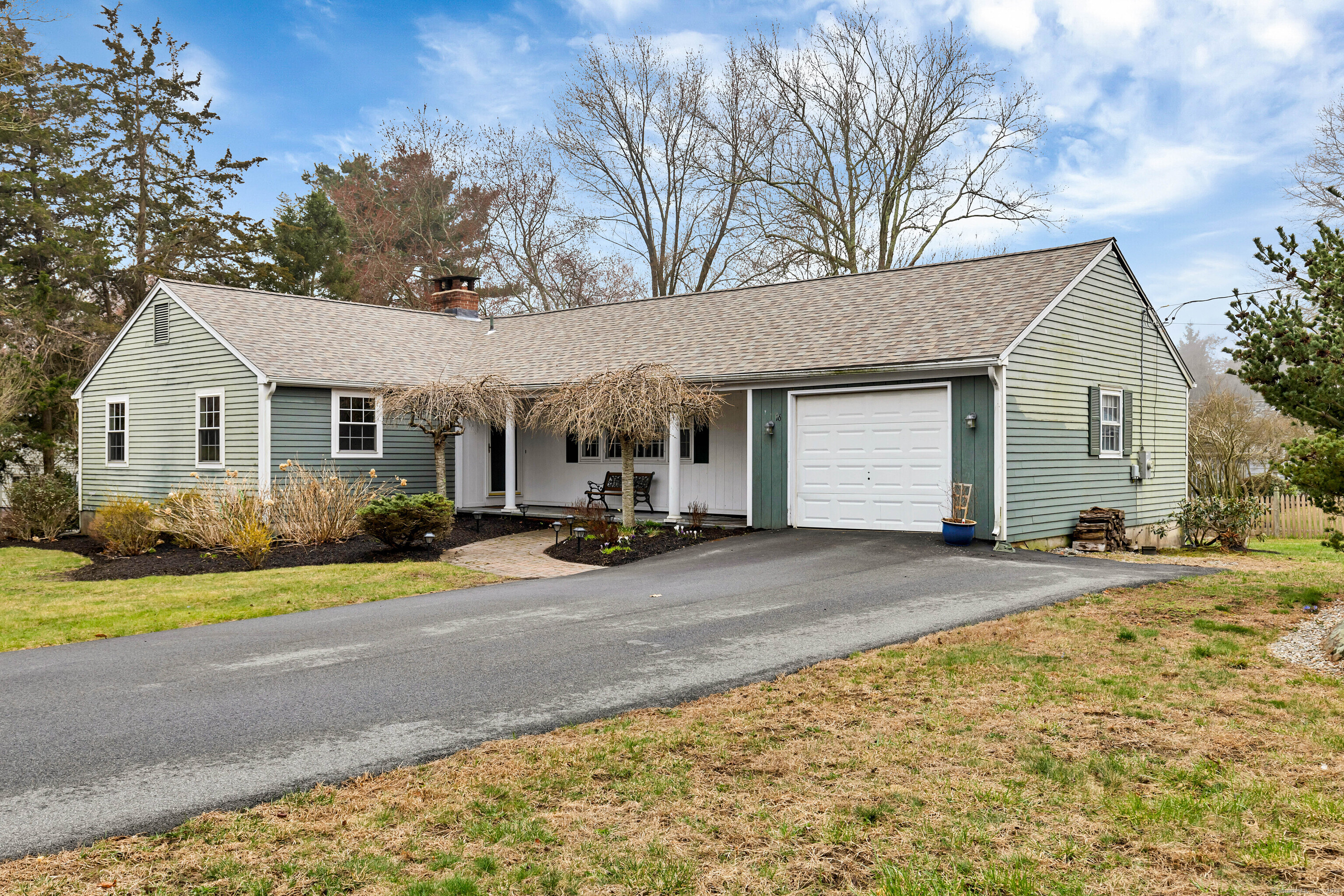 16 Mary Mac Loop, Clinton, Connecticut image 1