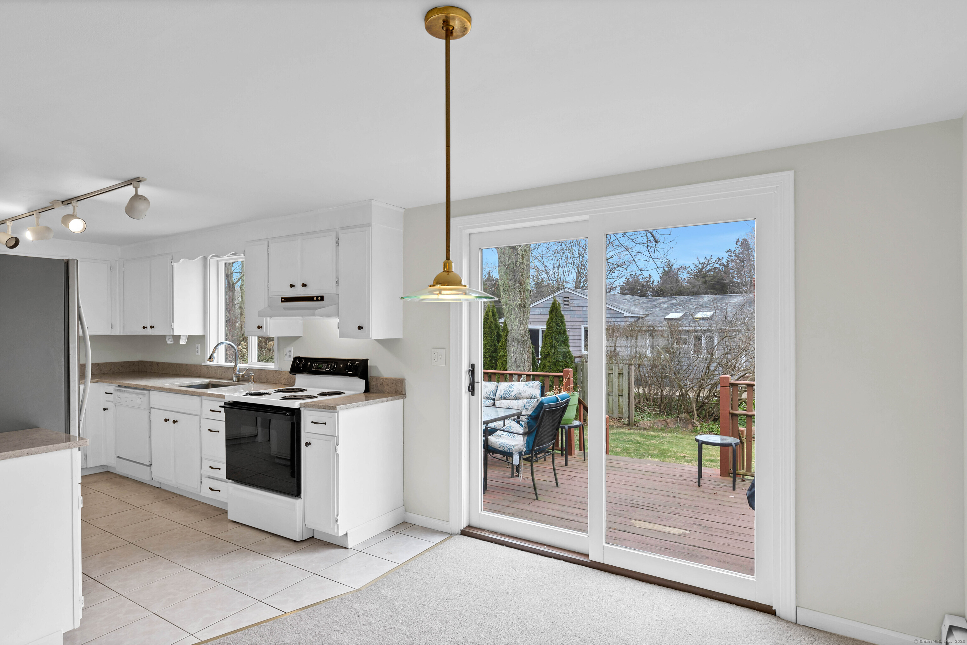 16 Mary Mac Loop, Clinton, Connecticut image 11