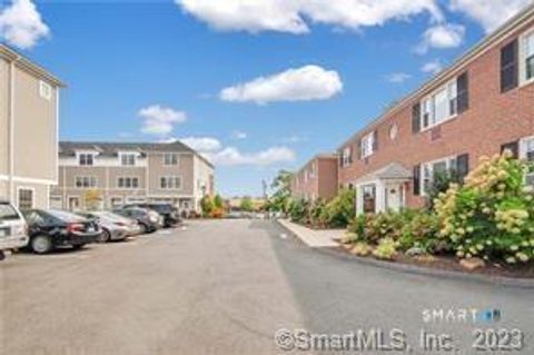Photo of 747 N Main Street #B2, West Hartford, CT 06117 (MLS # 24187517)