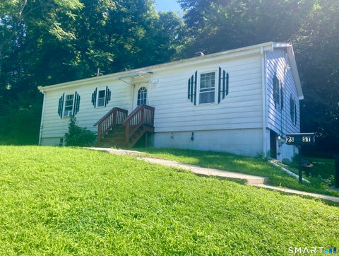 Homes For Sale - 2 School Street<br/> Norwich, CT 06360