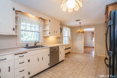 Tiny photo for 8 Quorn Hunt Road, Simsbury, CT 06092 (MLS # 24141350)