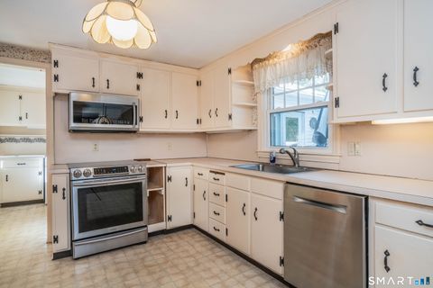 Tiny photo for 8 Quorn Hunt Road, Simsbury, CT 06092 (MLS # 24141350)