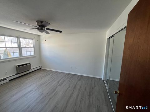 Tiny photo for 633 Center Street #APT E, Manchester, CT 06040 (MLS # 24153303)