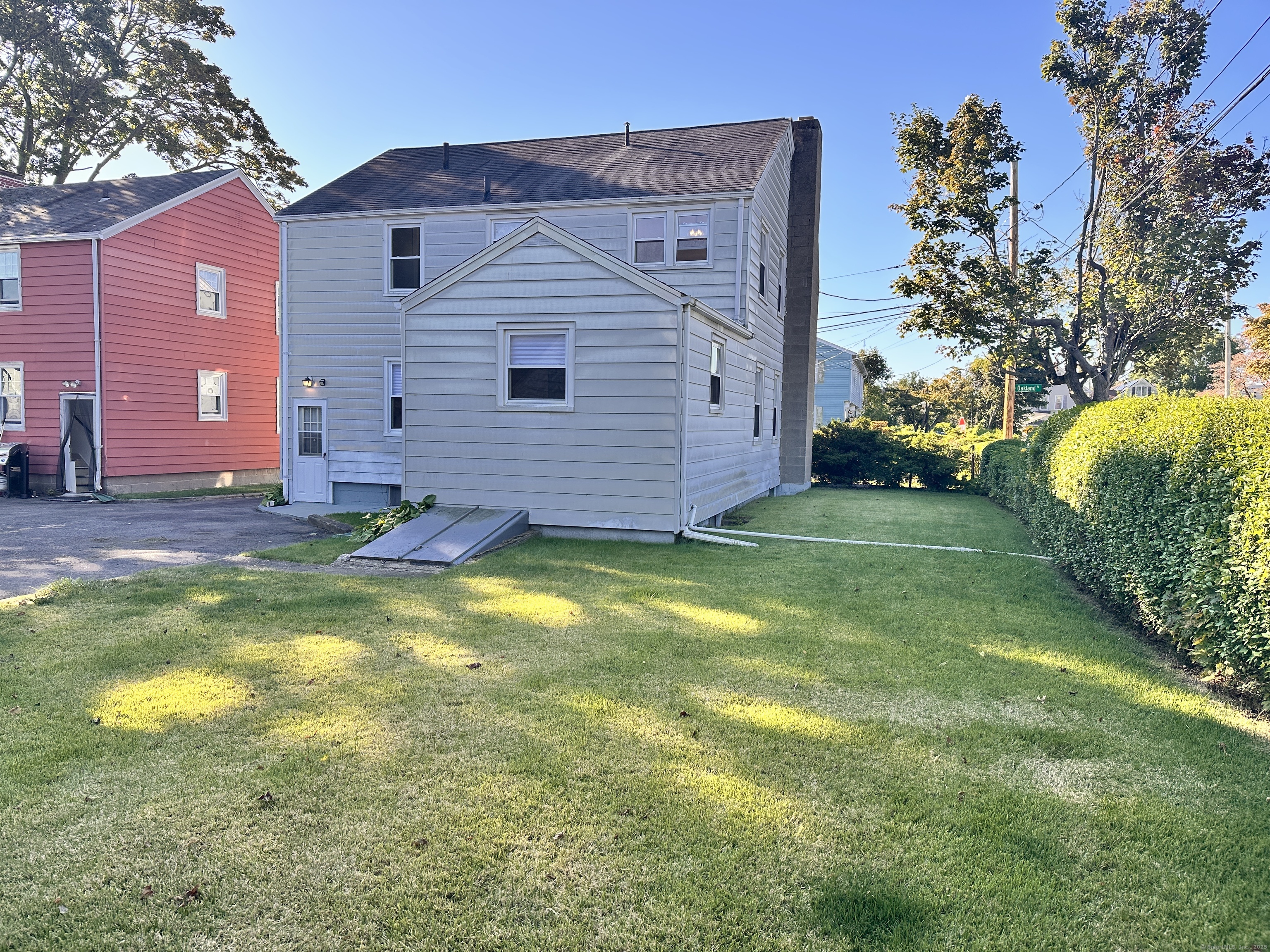 160 Oakland Place
