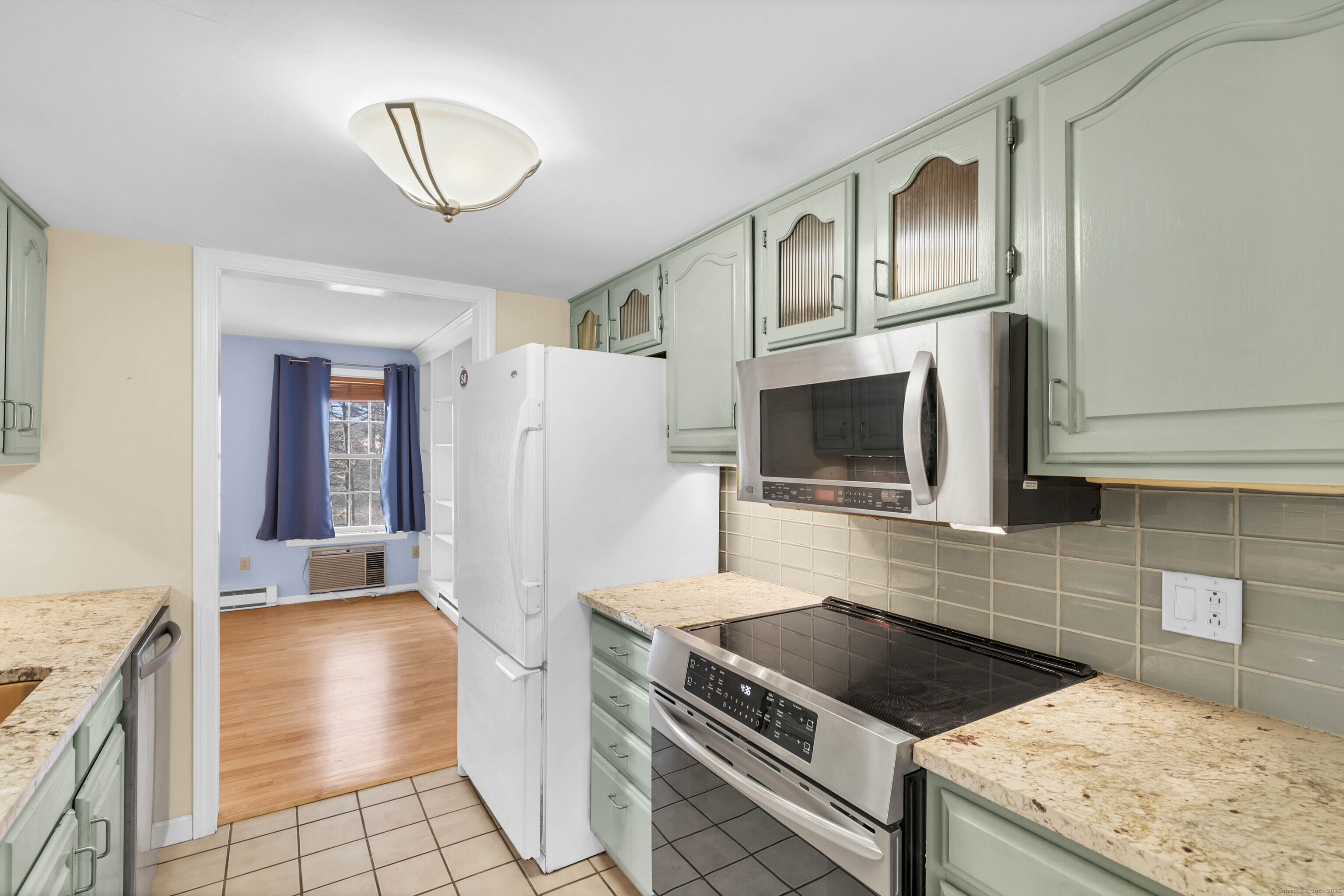 14 Whitehall Pond #14, Stonington, Connecticut image 7
