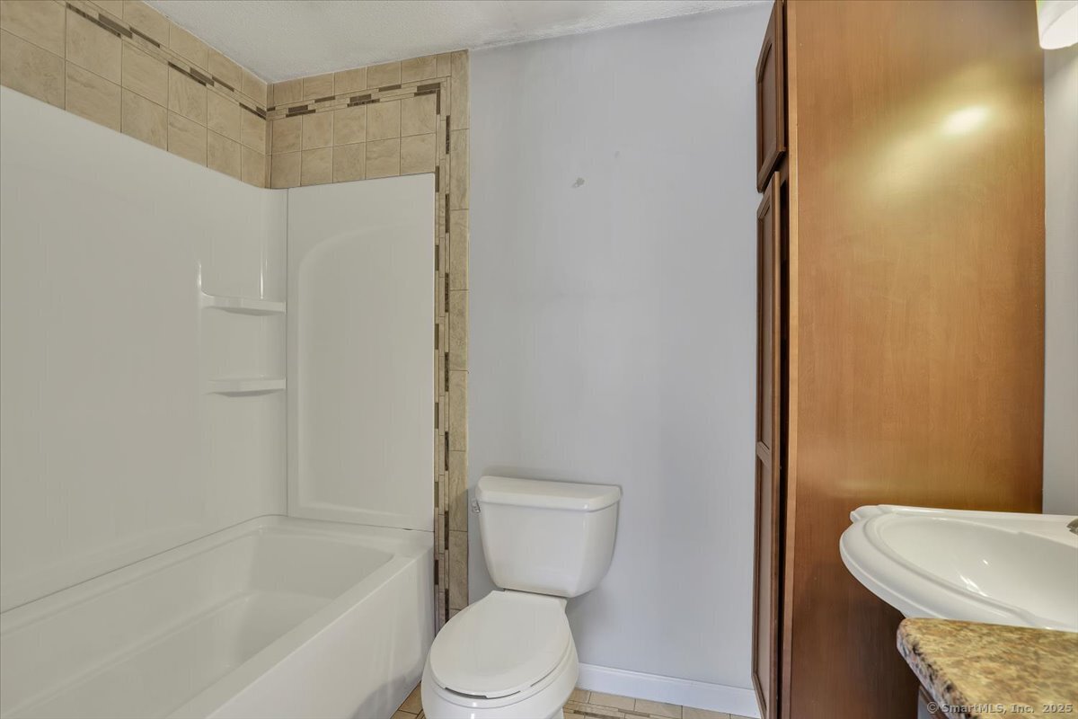 268 Hartford Turnpike #APT E9, Tolland, Connecticut image 19
