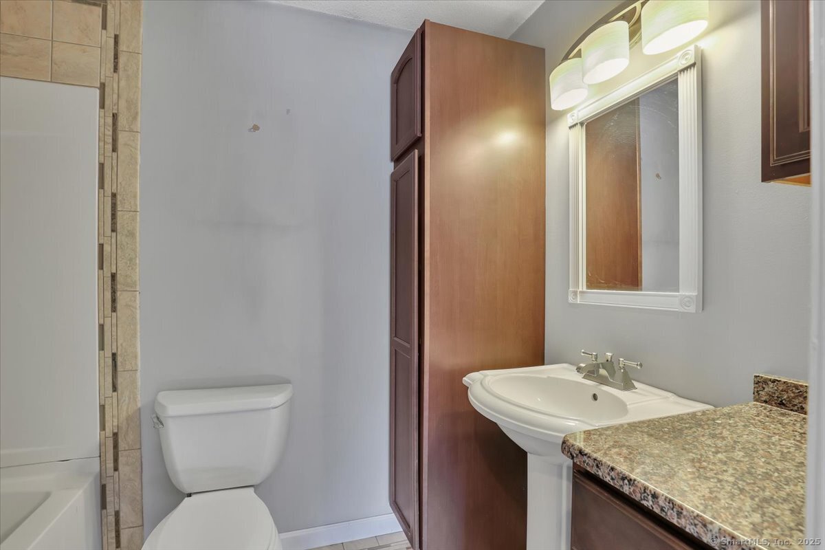 268 Hartford Turnpike #APT E9, Tolland, Connecticut image 18
