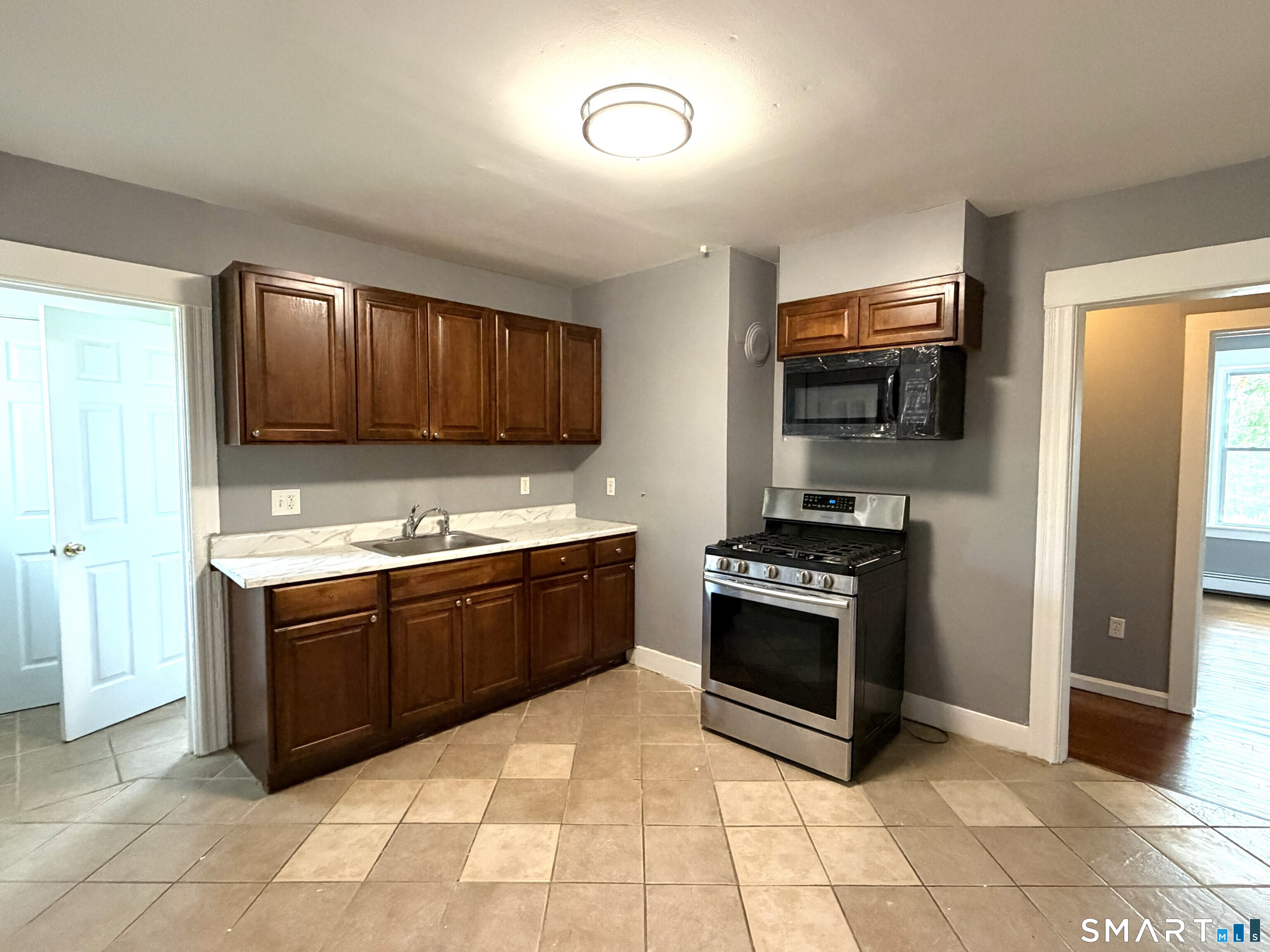 14 Cerretta Street 2