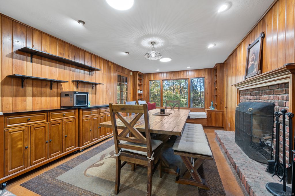 Photo of 96 Oak Hill Drive, Bristol, CT 06010 (MLS # 24135193)
