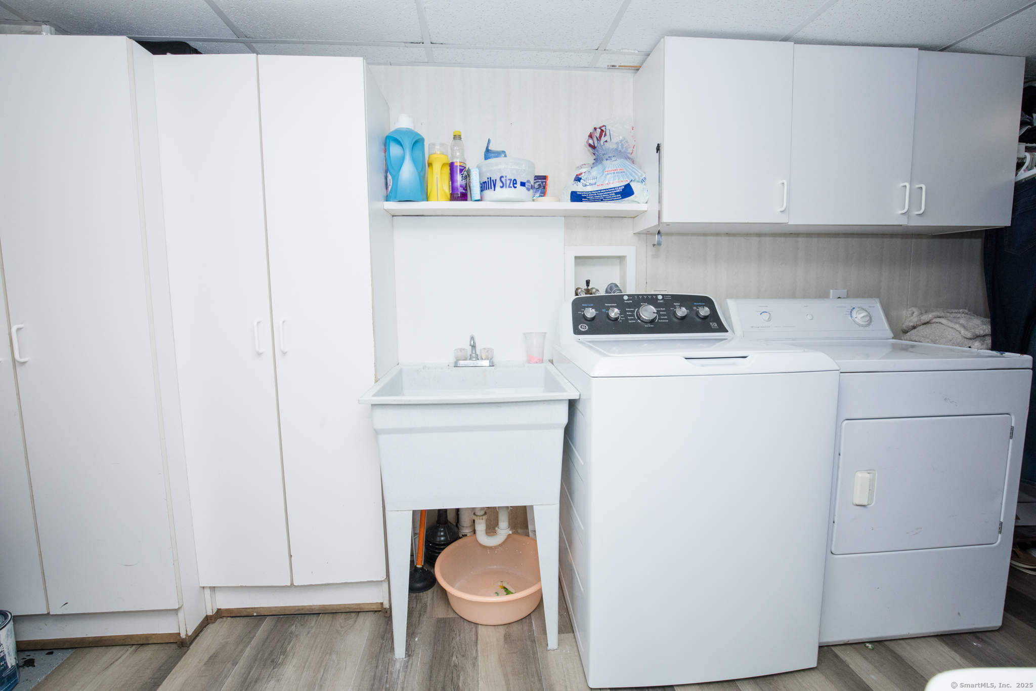 97 Park Street, Plainville, Connecticut image 36