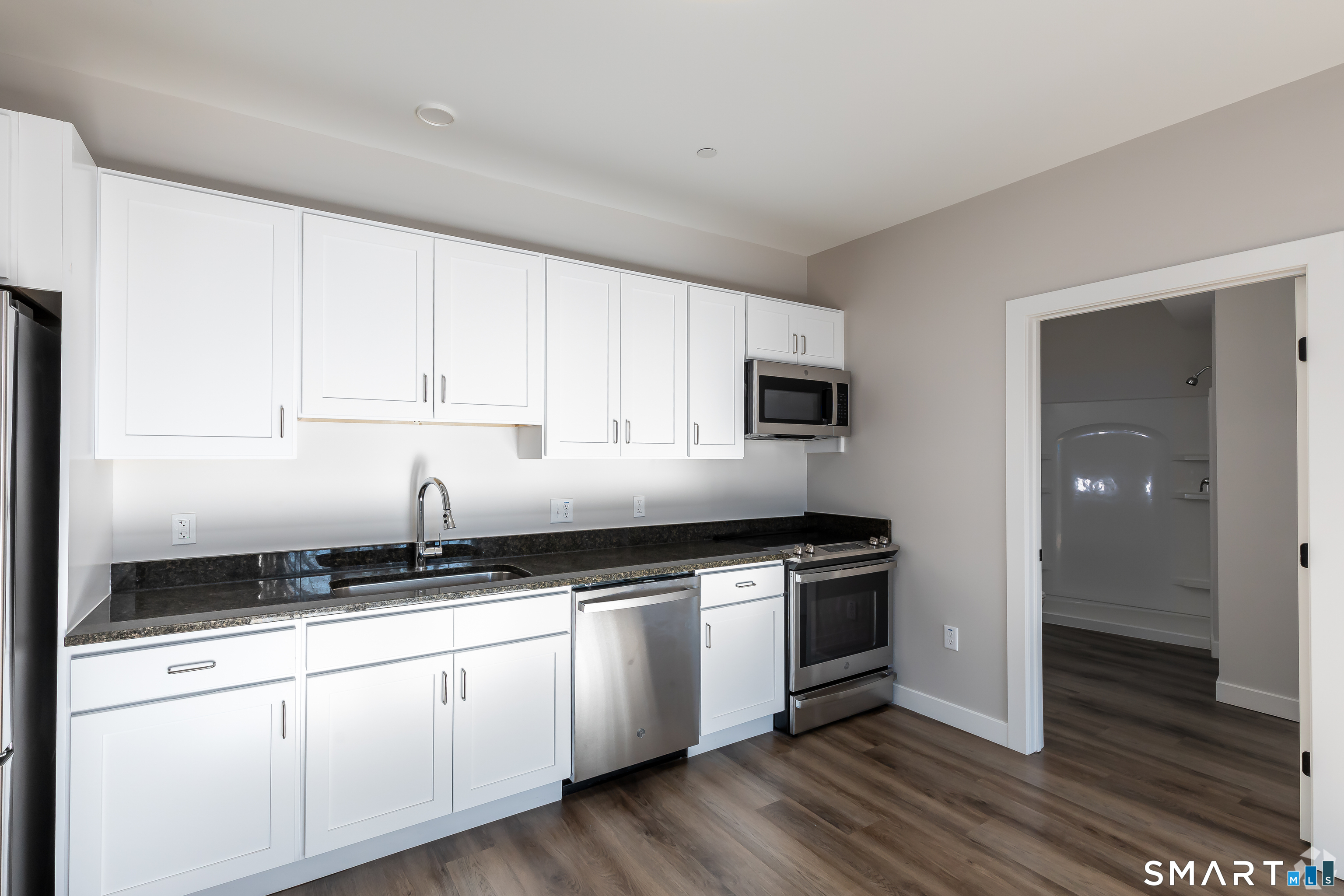401 Albany Turnpike 311