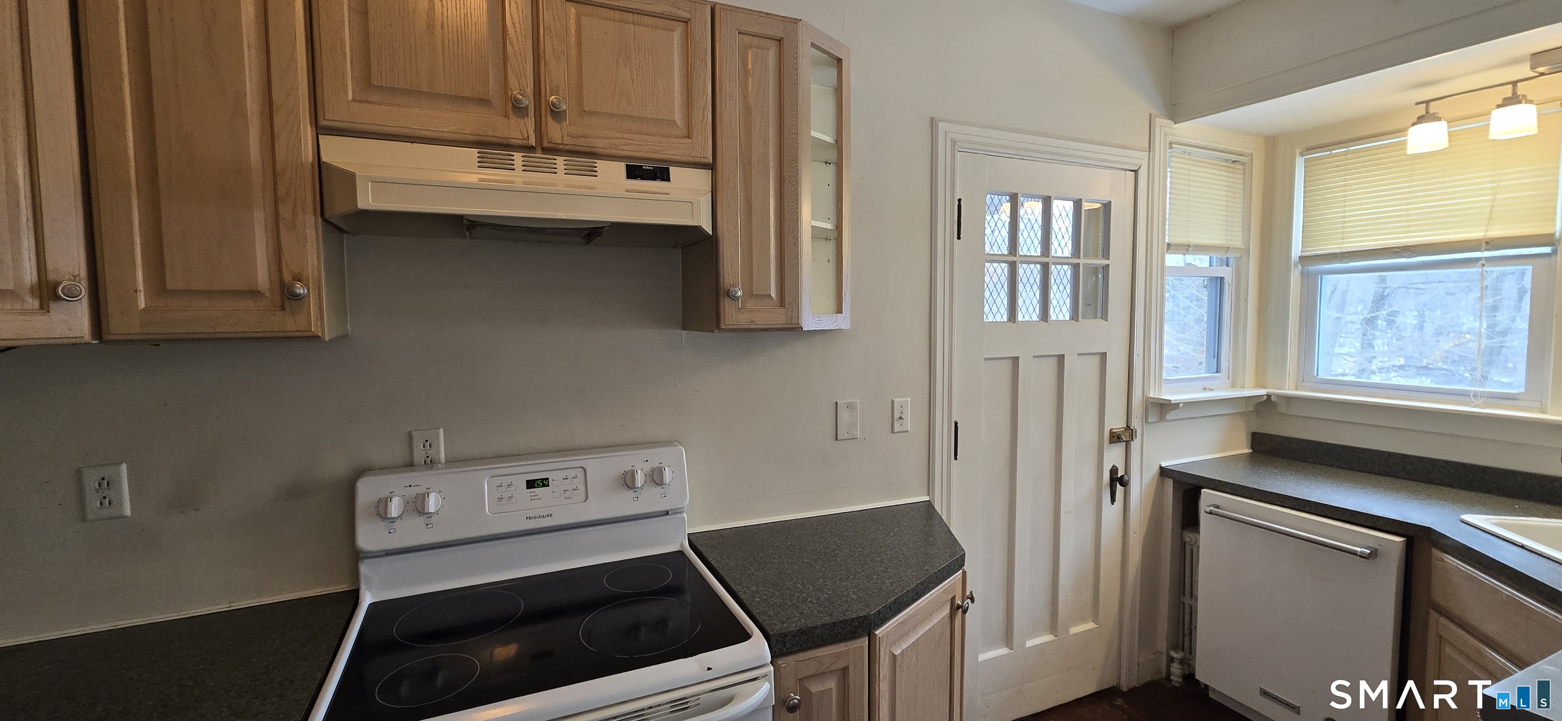 40 Maple Grove Avenue