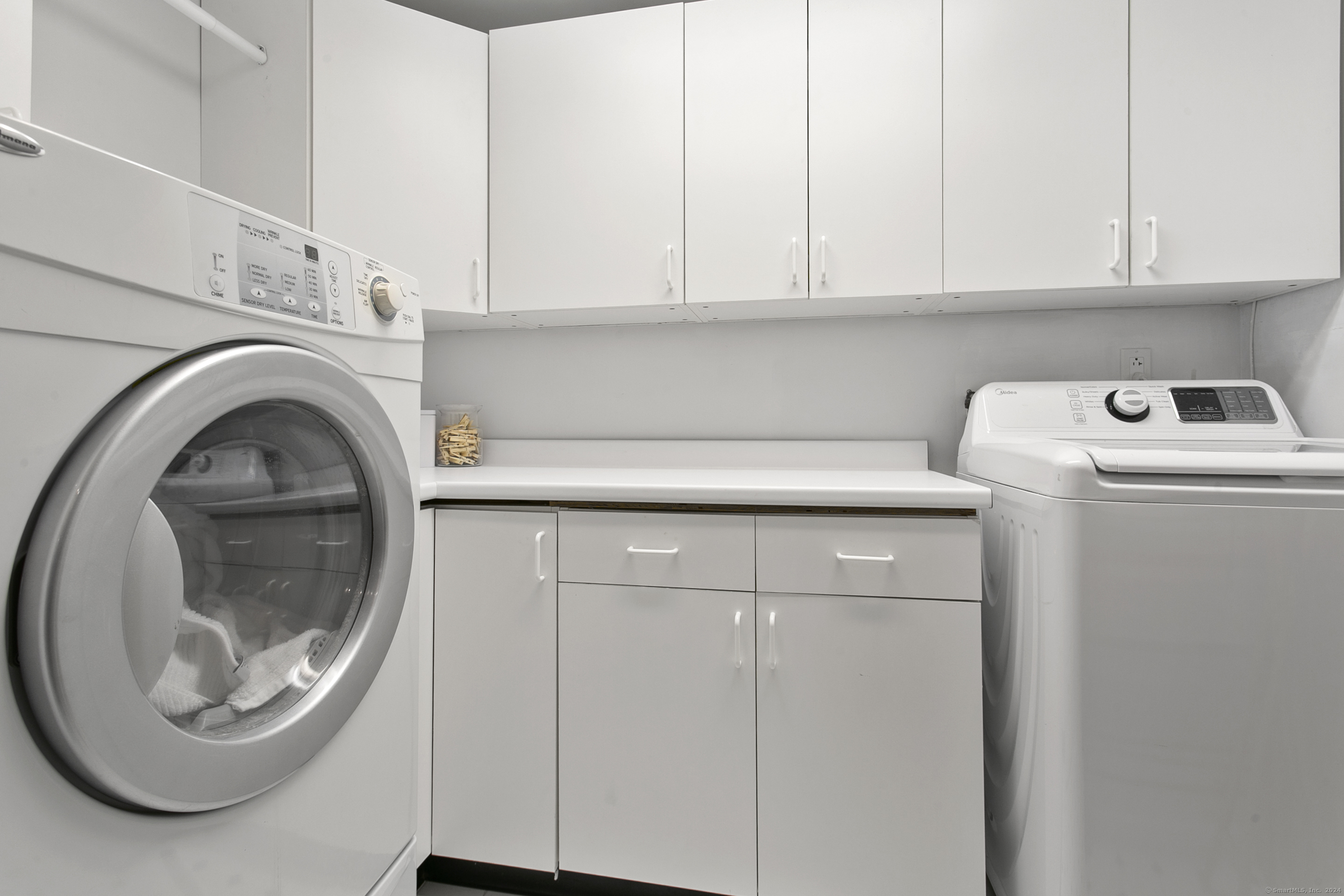 40 University Drive, Torrington, Connecticut image 27