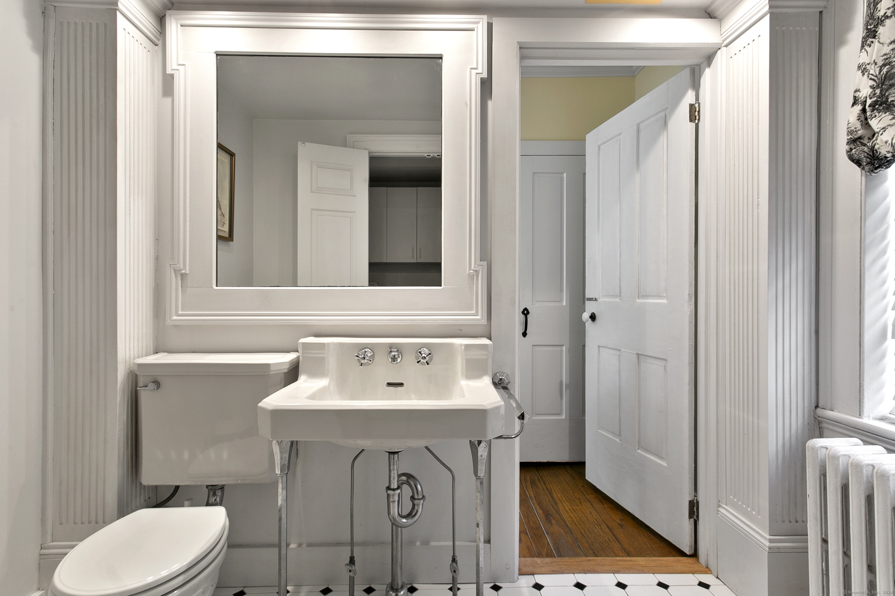 40 University Drive, Torrington, Connecticut image 19