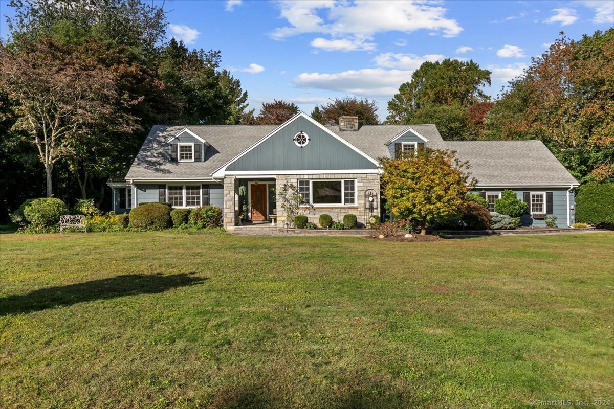 94 Fennbrook Drive, Hamden, Connecticut image 1