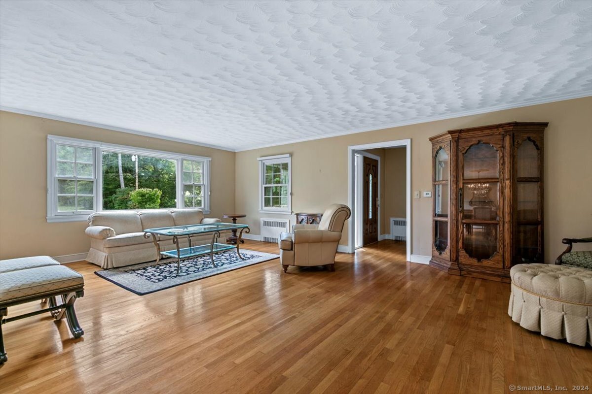 94 Fennbrook Drive, Hamden, Connecticut image 5