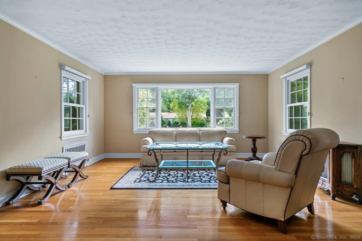 94 Fennbrook Drive, Hamden, Connecticut image 4