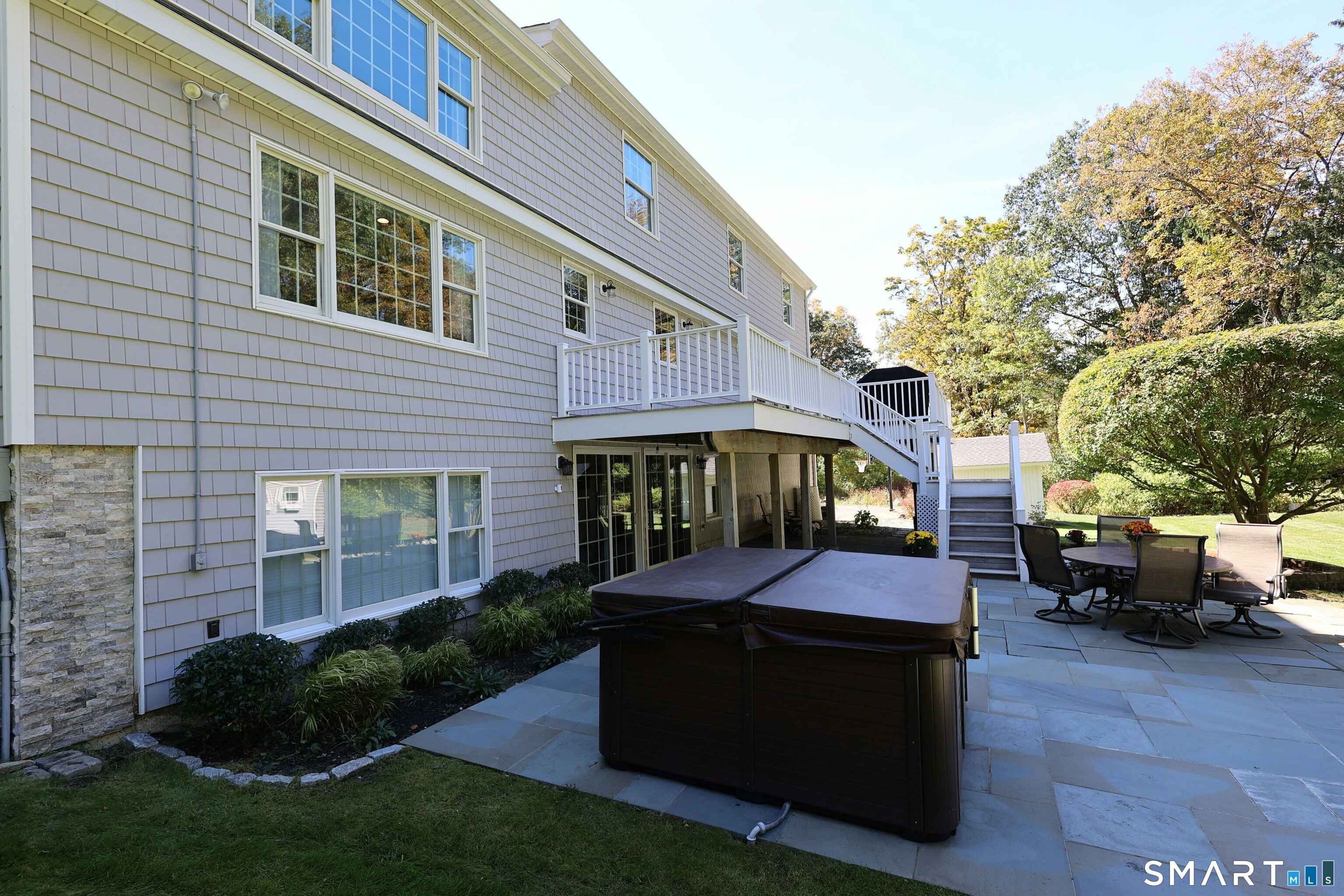 12 Holmes Road