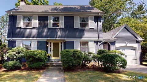 Photo of 26 Chamberlain Street, New Britain, CT 06052 (MLS # 24150438)