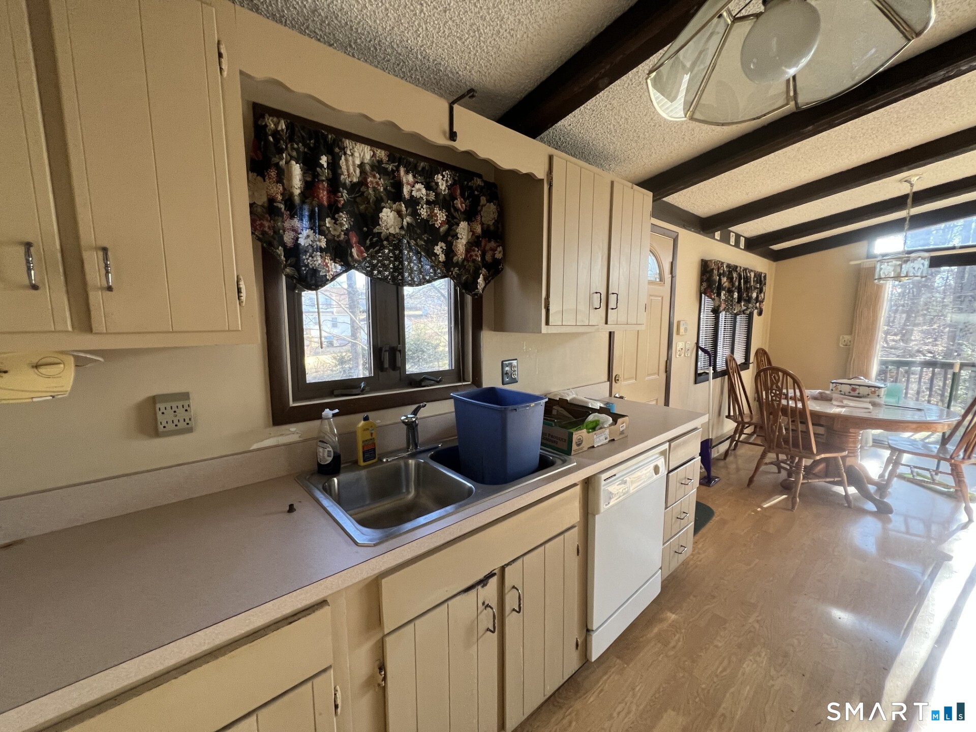 19 Smithfield Avenue