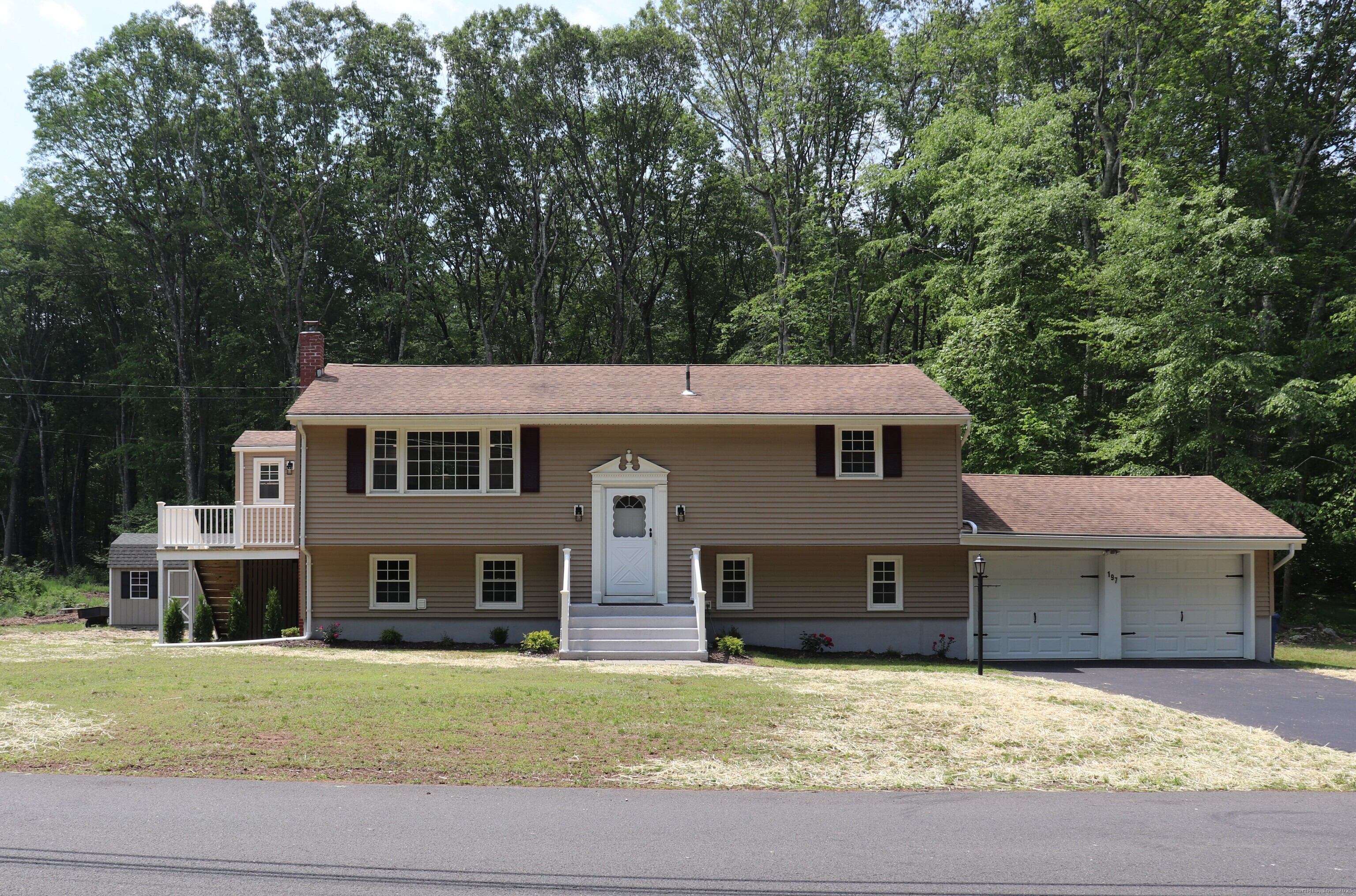 Property for Sale at New Road, Tolland, Connecticut - Bedrooms: 3 
Bathrooms: 2 
Rooms: 5  - $439,900
