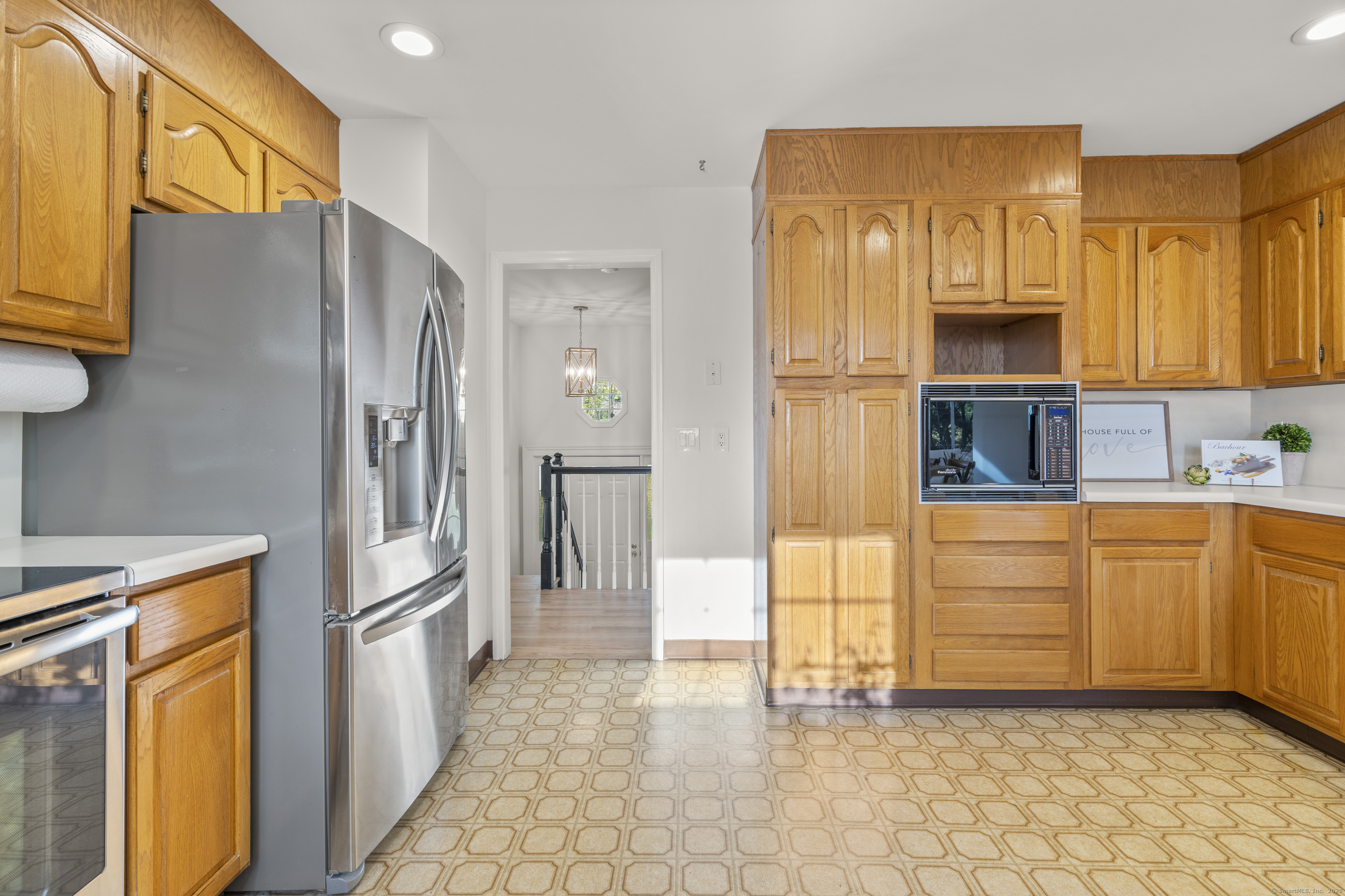329 Roxbury Road, Stamford, Connecticut image 16