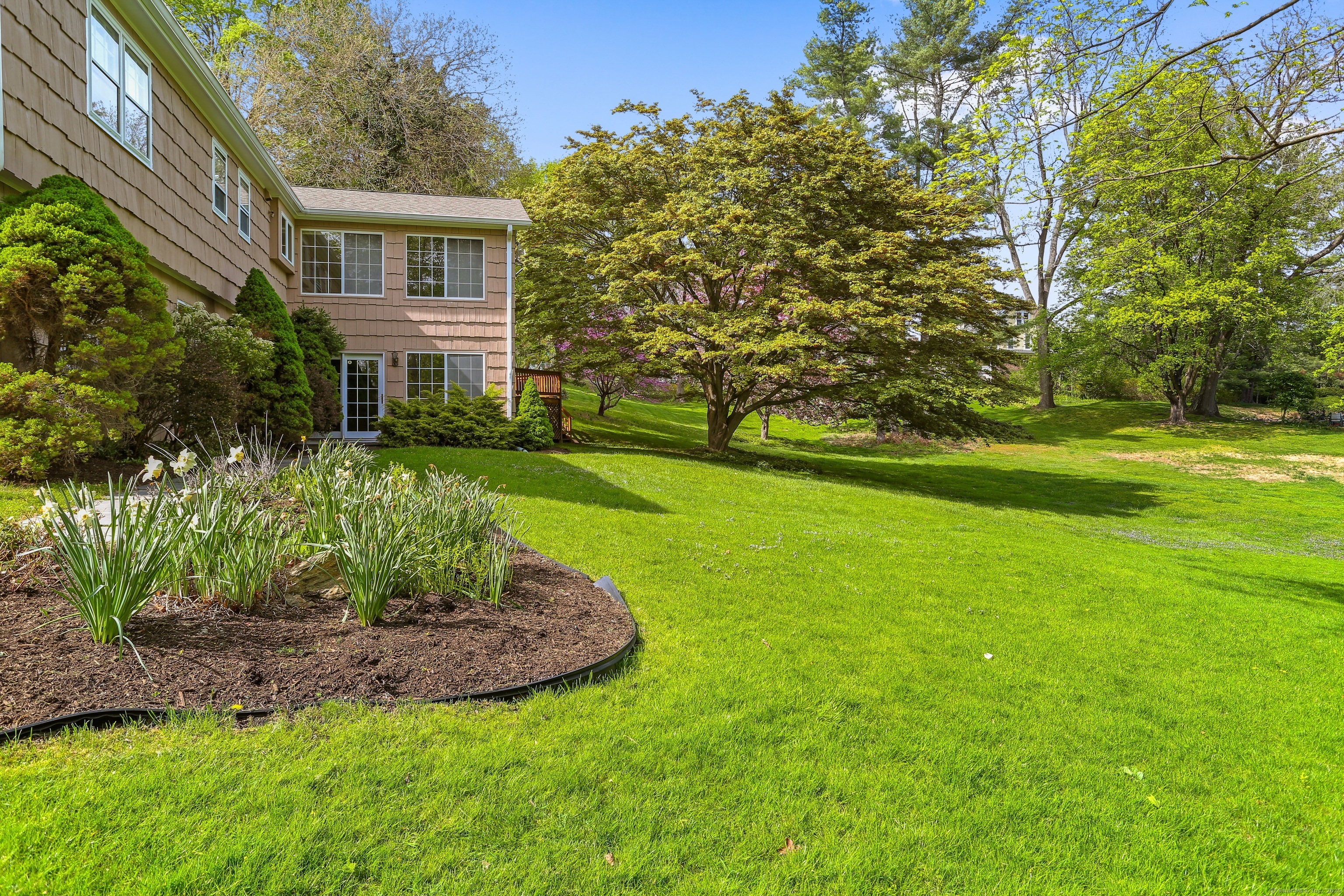 329 Roxbury Road, Stamford, Connecticut image 36