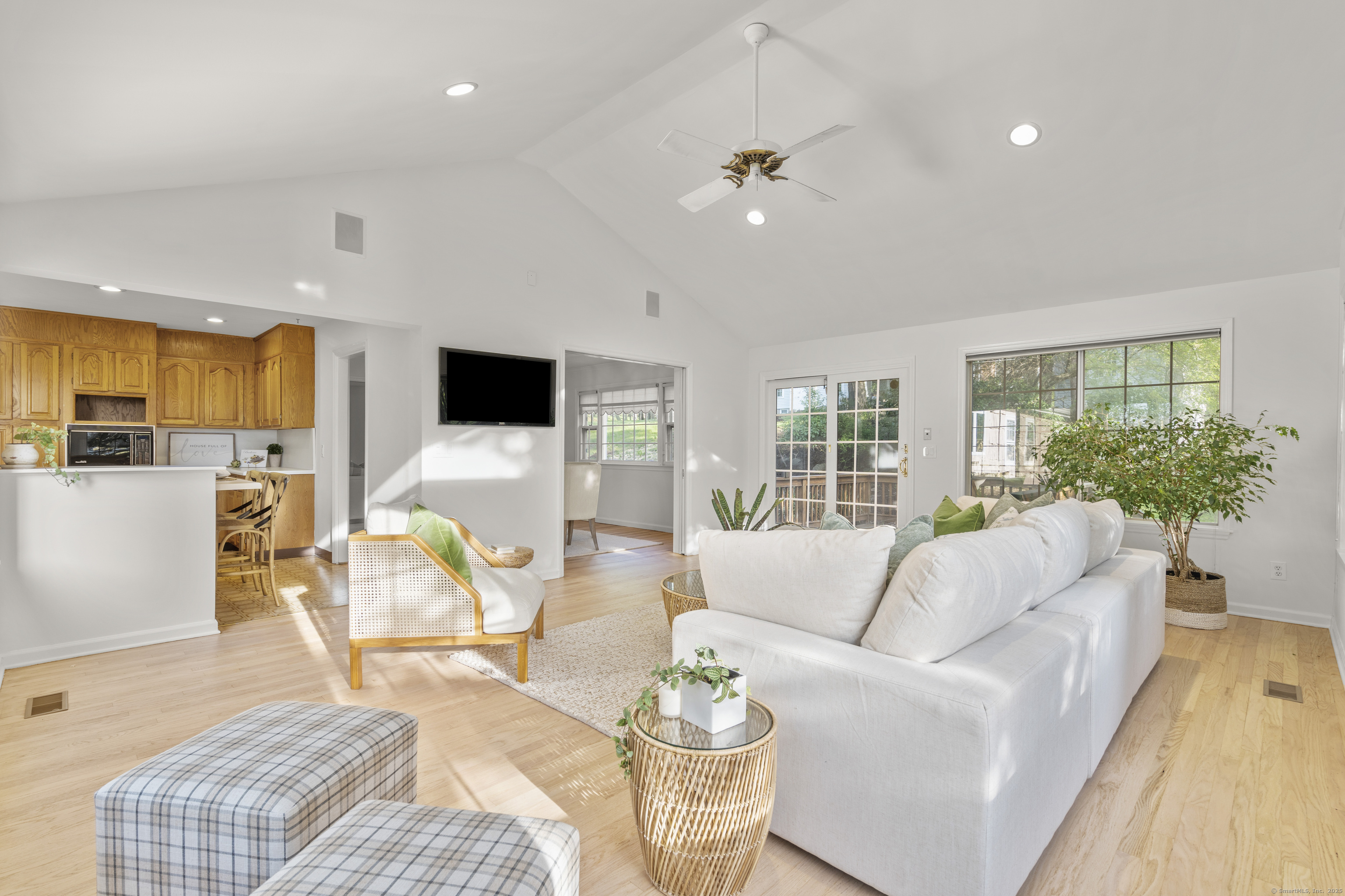 329 Roxbury Road, Stamford, Connecticut image 20