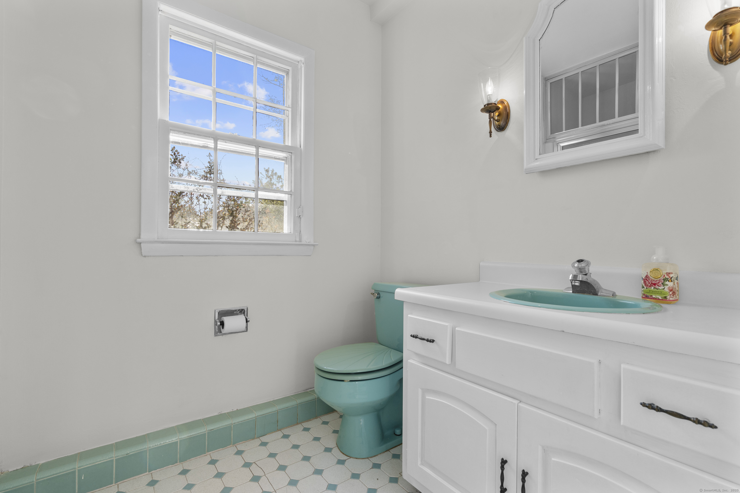 329 Roxbury Road, Stamford, Connecticut image 34