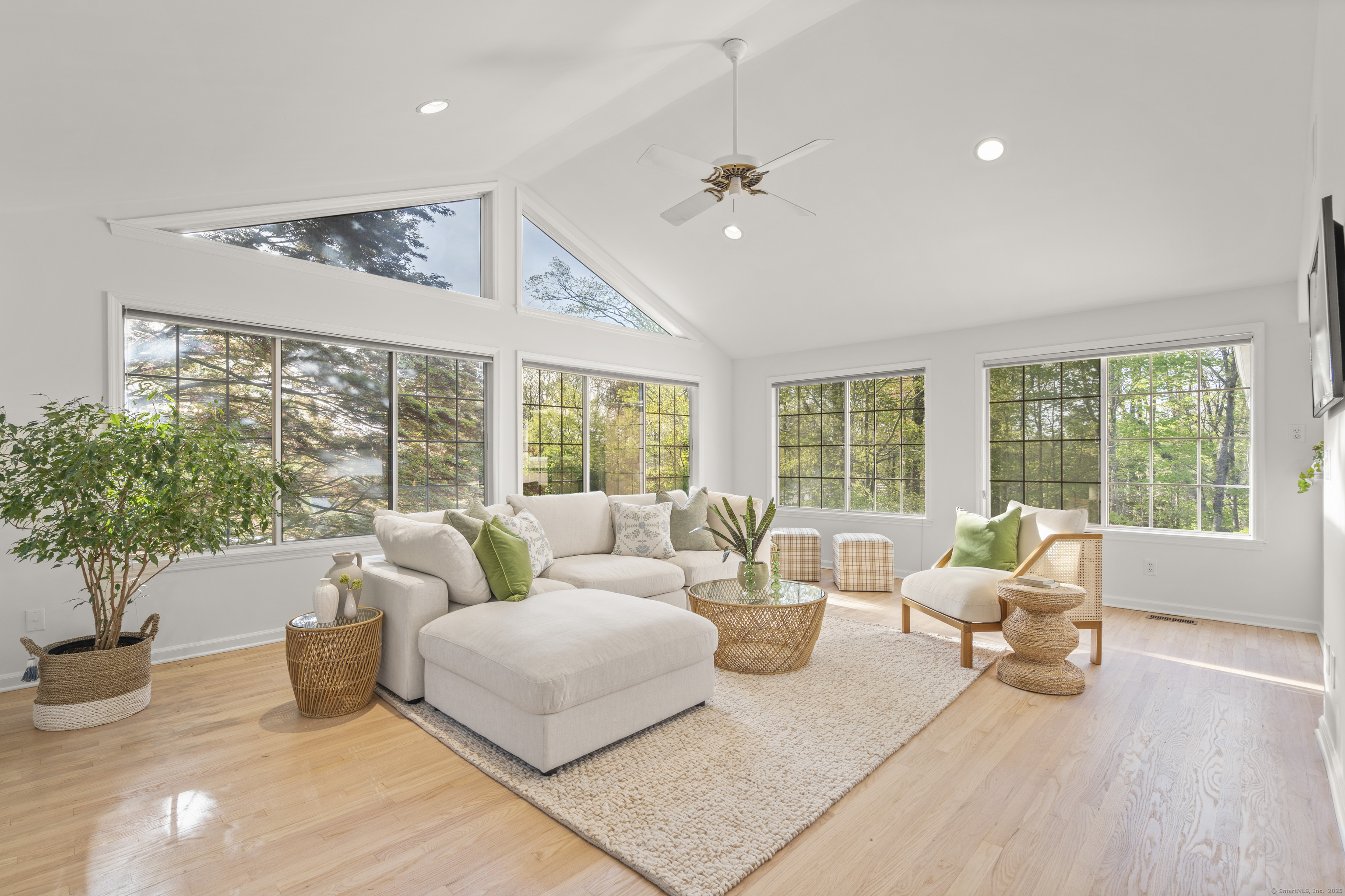 329 Roxbury Road, Stamford, Connecticut image 18