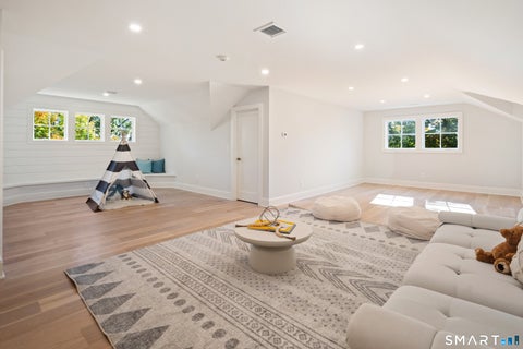 Tiny photo for 8 Hickory Drive, Greenwich, CT 06830 (MLS # 24213048)