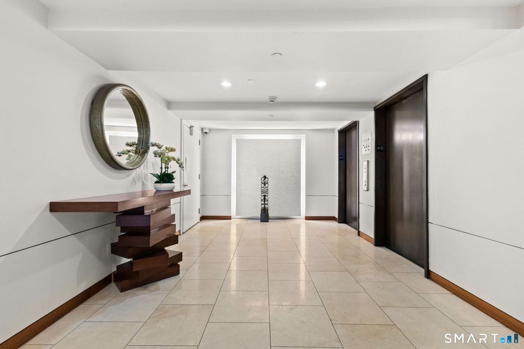 Photo of 25 Forest Street #7D, Stamford, CT 06901 (MLS # 24151470)