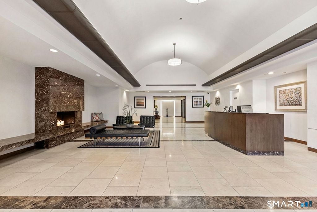 Photo of 25 Forest Street #7D, Stamford, CT 06901 (MLS # 24151470)