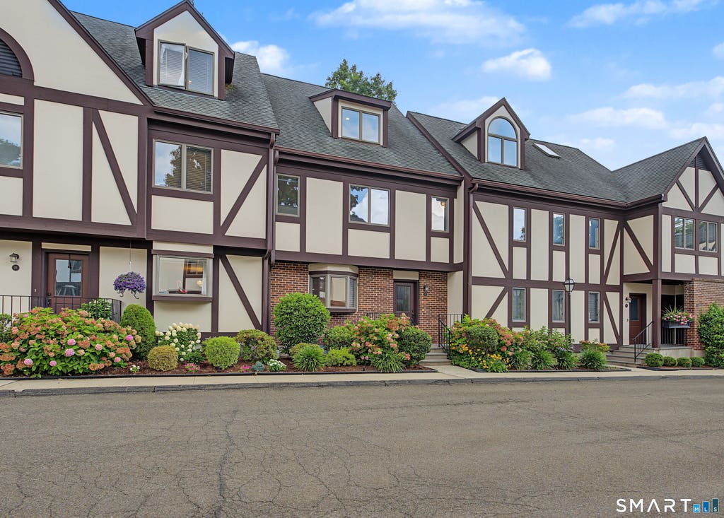 Photo of 668 Glenbrook Road #17, Stamford, CT 06906 (MLS # 24195748)