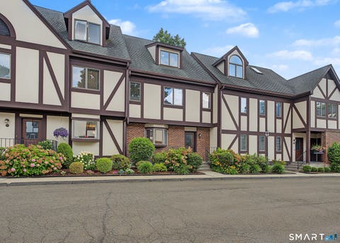 Condo For Sale - 668 Glenbrook Road #17<br/> Stamford, CT 06906