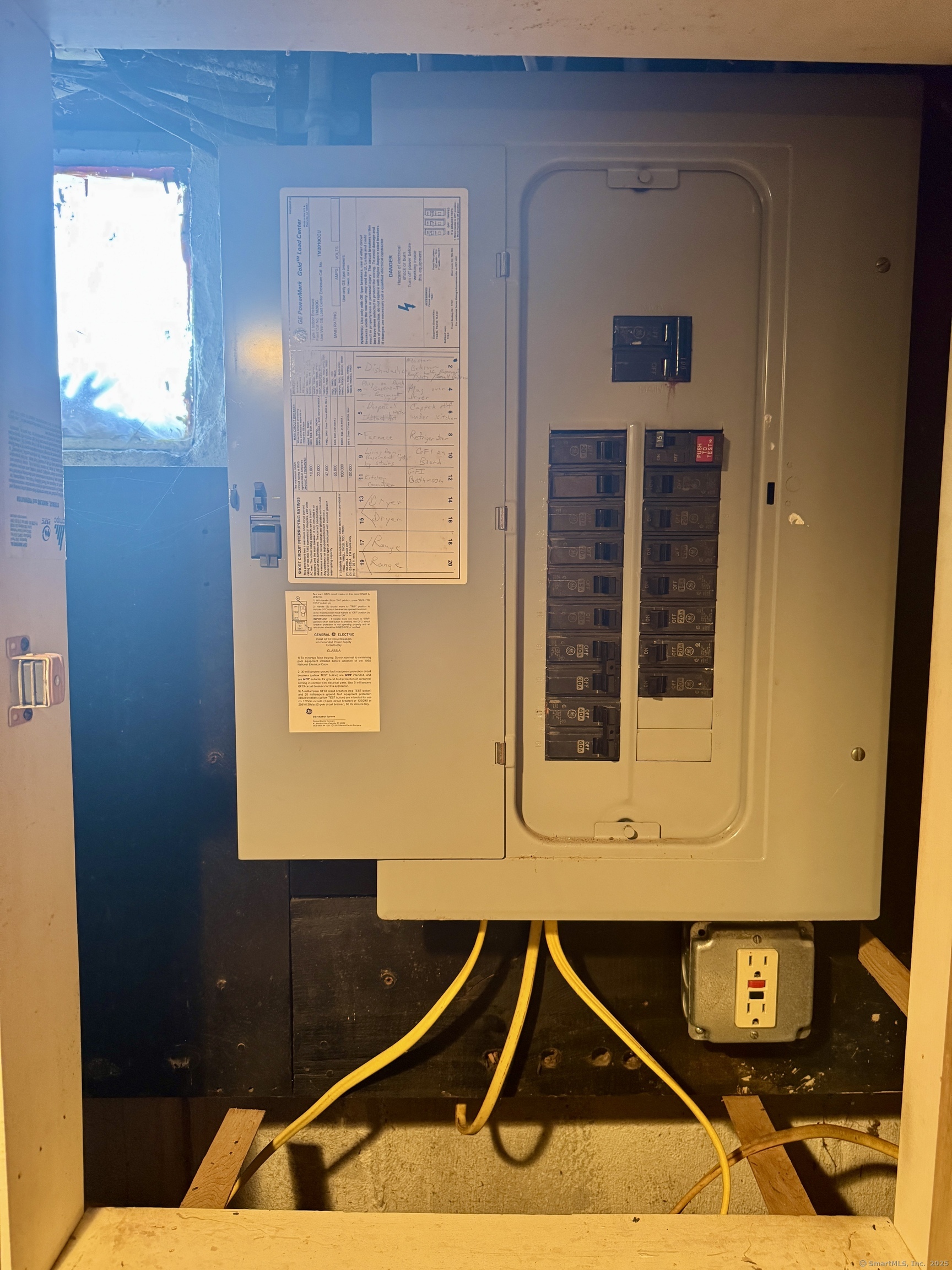 108 Barry Court, Middletown, Connecticut image 15