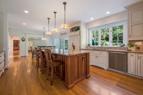 Tiny photo for 7 Hastings Turn, Avon, CT 06001 (MLS # 24122381)