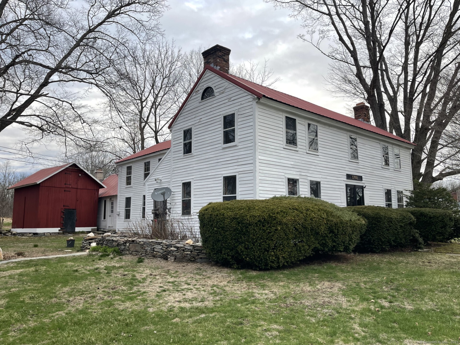 Exeter Road, Lebanon, Connecticut - 3 Bedrooms  
3.5 Bathrooms  
10 Rooms - 