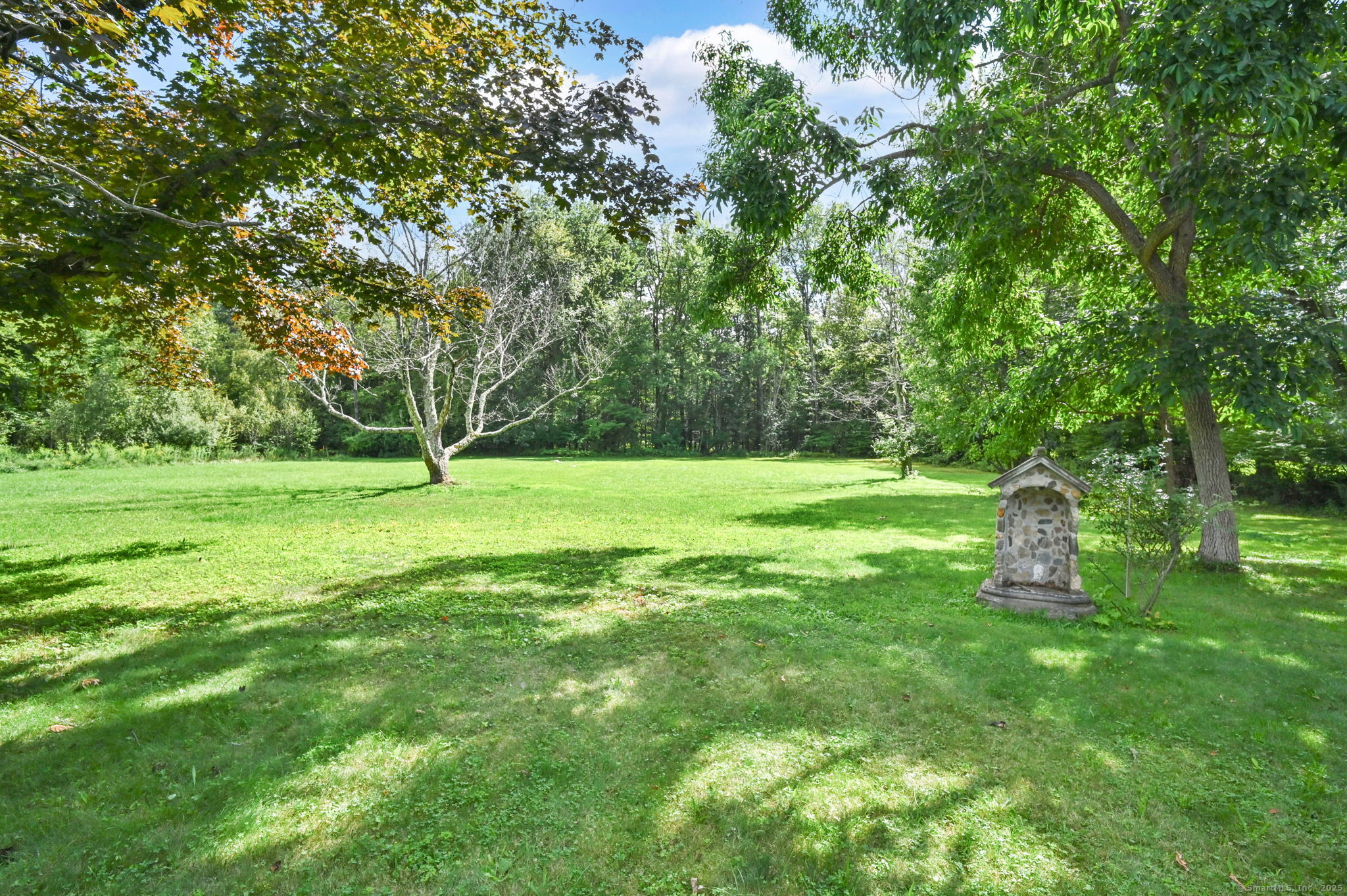 189 West Granby Road