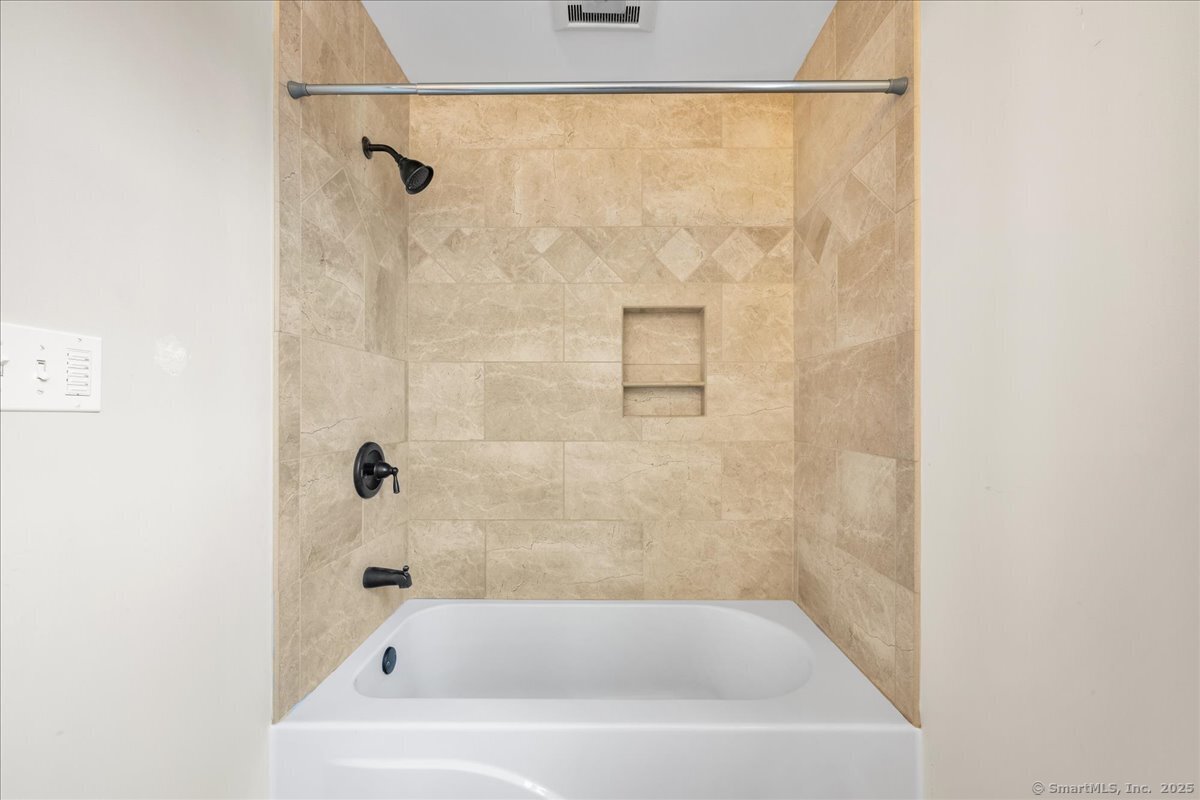 22 Birchwood Drive, Montville, Connecticut image 21