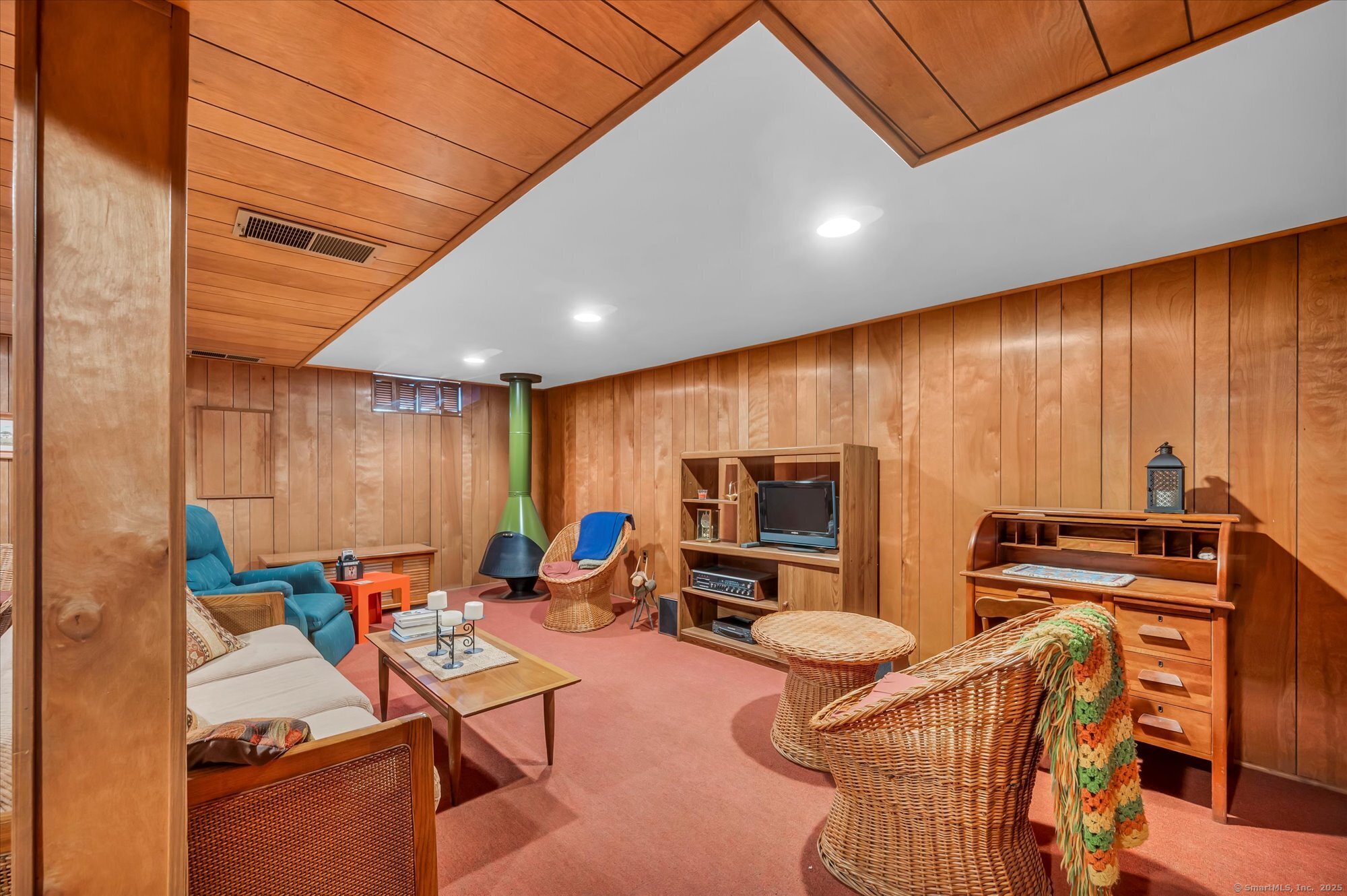137 W Side Drive, Hamden, Connecticut image 29