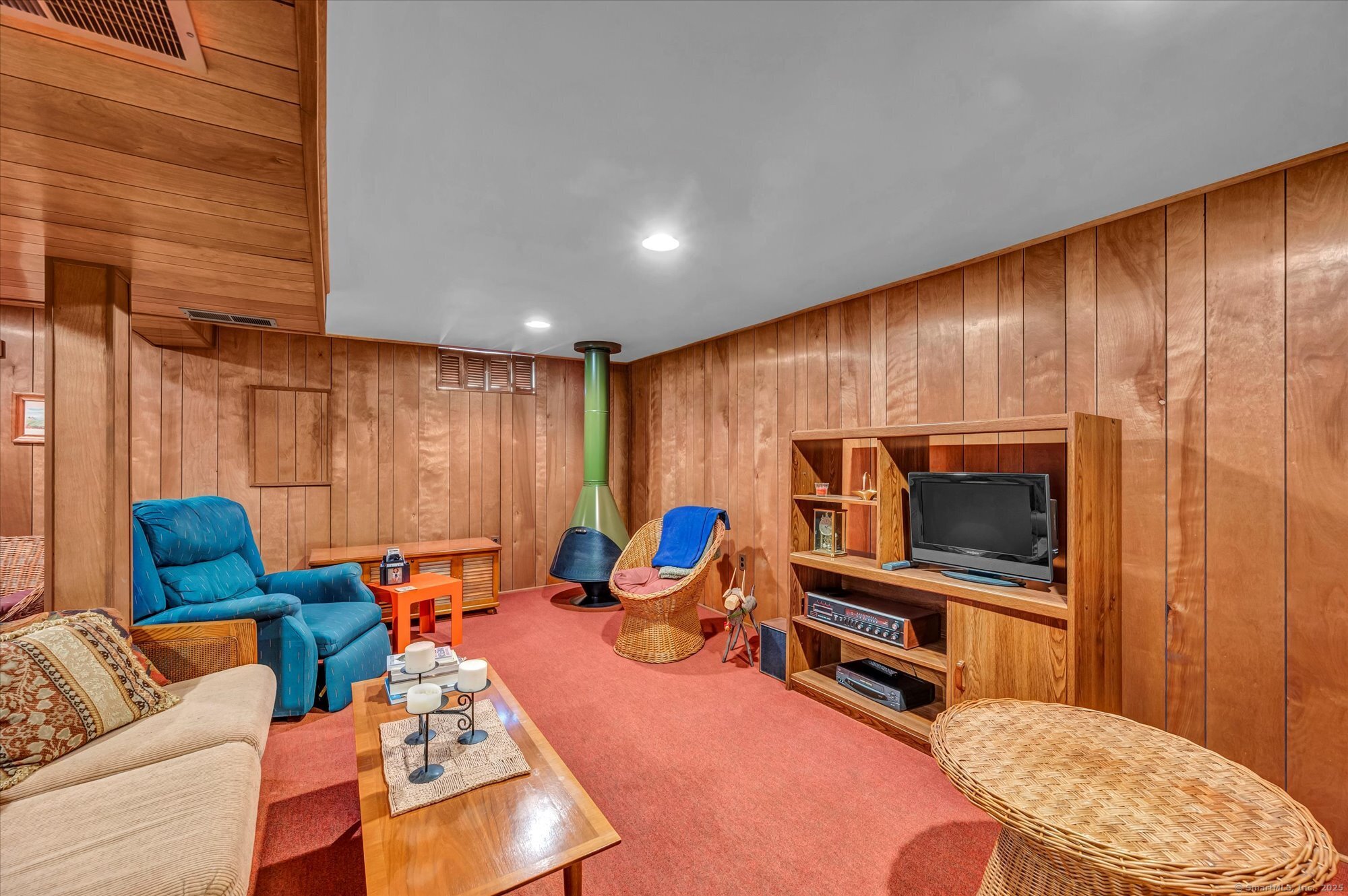 137 W Side Drive, Hamden, Connecticut image 31