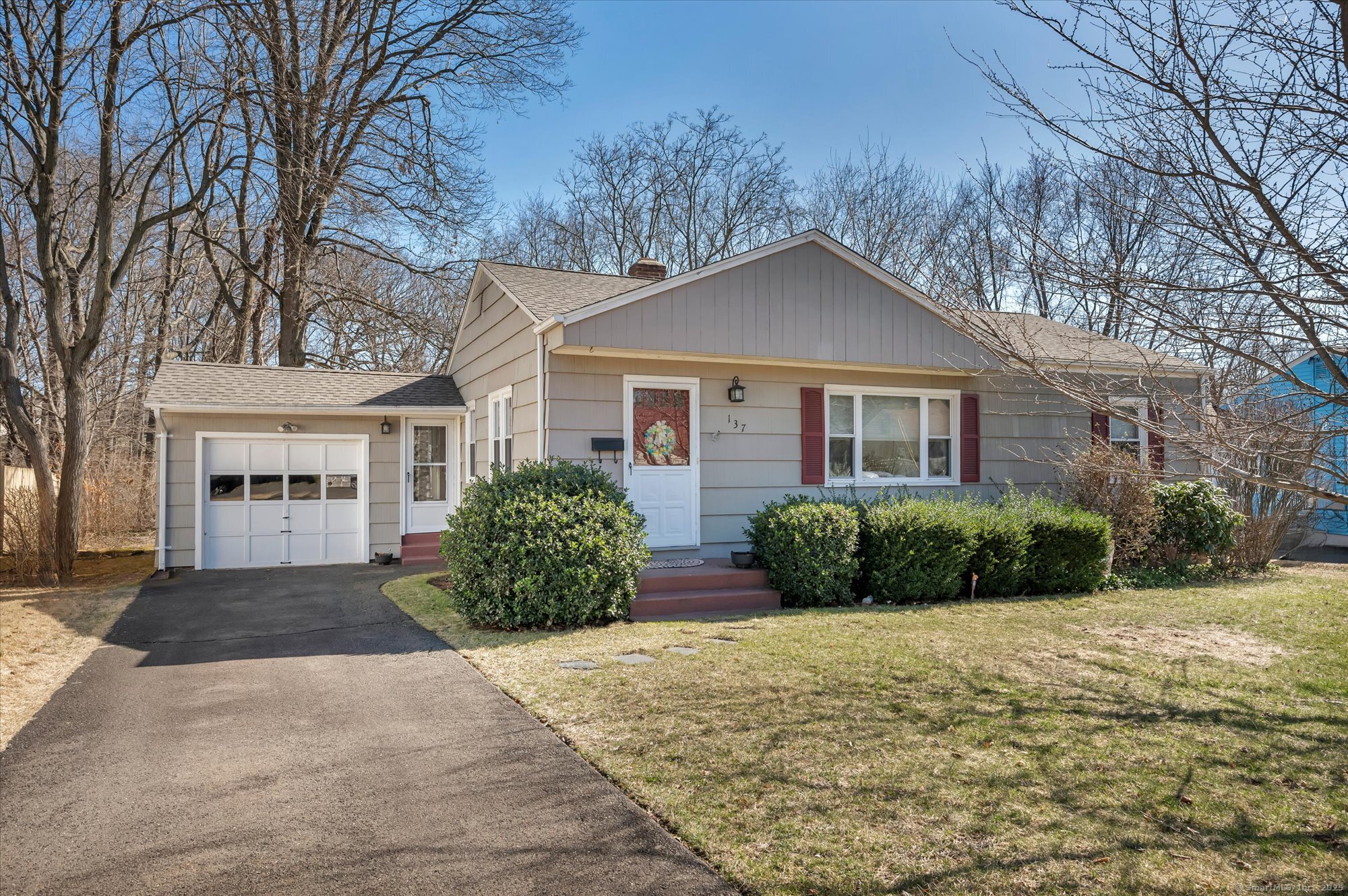 137 W Side Drive, Hamden, Connecticut image 1