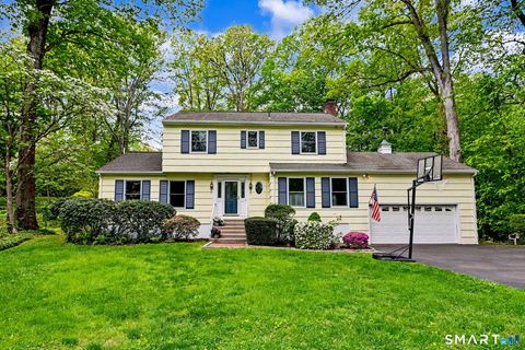 Photo of 18 Kreiner Lane, Norwalk, CT 06850 (MLS # 24171646)