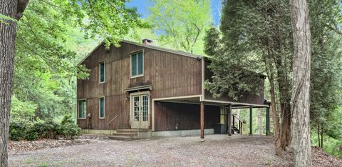 Photo of 131 Derry Hill Road, Montville, CT 06382 (MLS # 24145129)