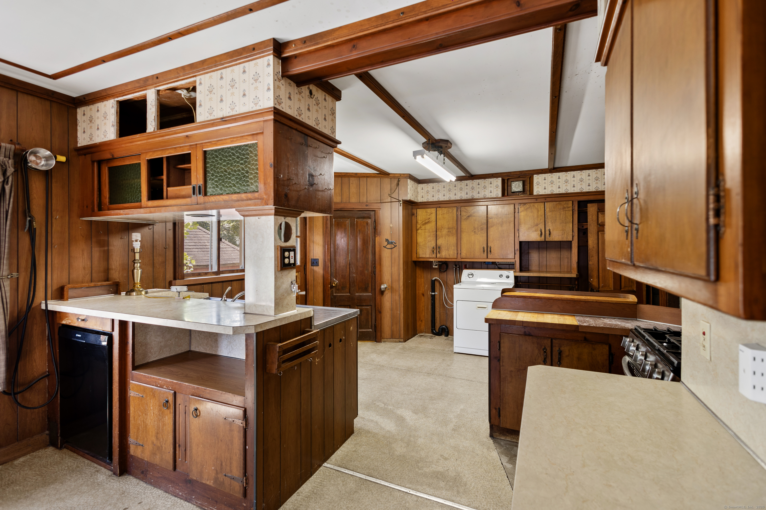 Plainfield, Connecticut 06354, United States, 6 Bedrooms Bedrooms, ,3 BathroomsBathrooms,Residential,Pending,200706