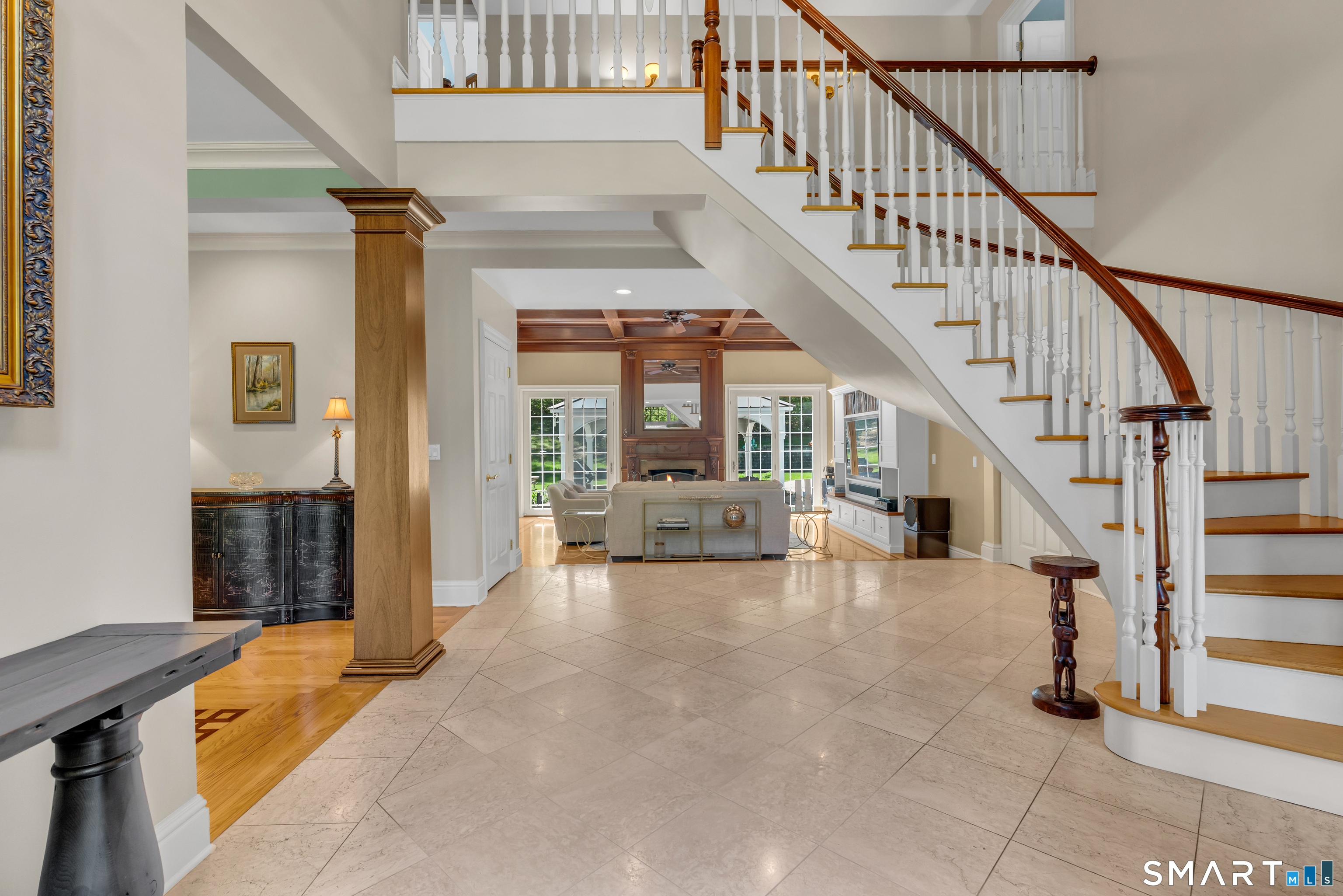 350 Squaw Lane