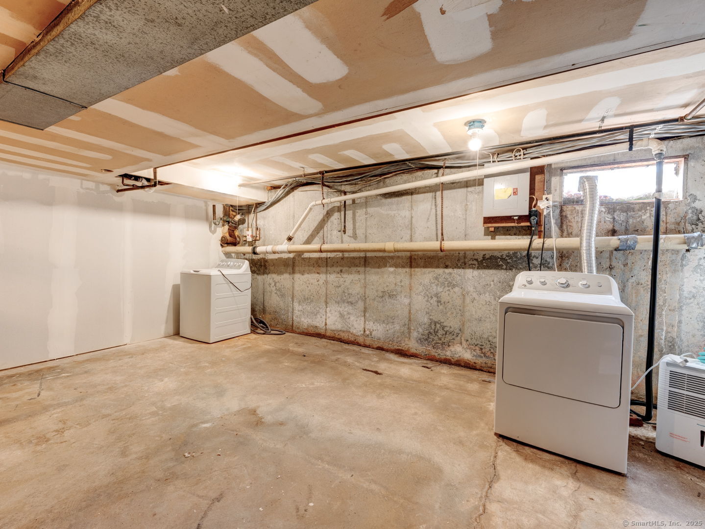 10 Carolina Drive #APT 24, Montville, Connecticut image 19