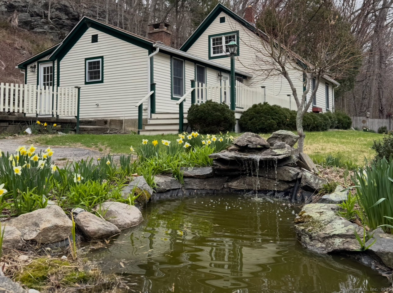 Rental Property at Old Salem Road, Norwich, Connecticut - Bedrooms: 3 
Bathrooms: 2 
Rooms: 5  - $2,300 MO.